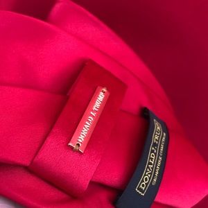 Donald j trump signature collection tie